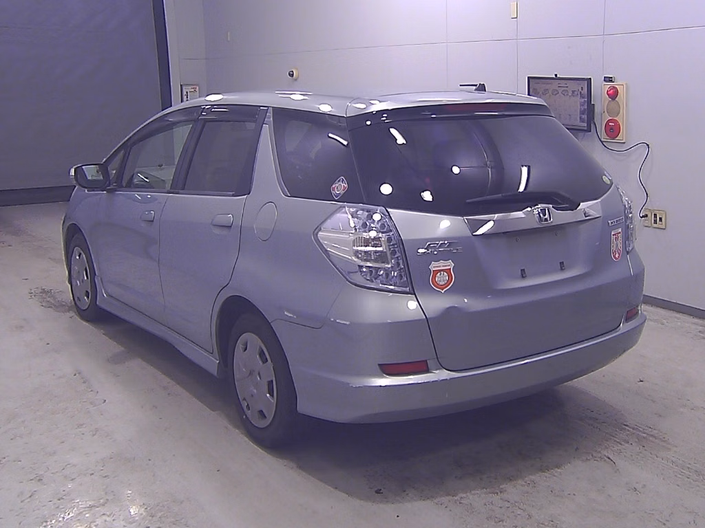 HONDA FIT SHUTTLE
