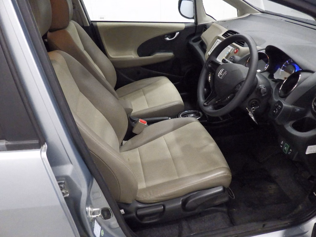 HONDA FIT SHUTTLE