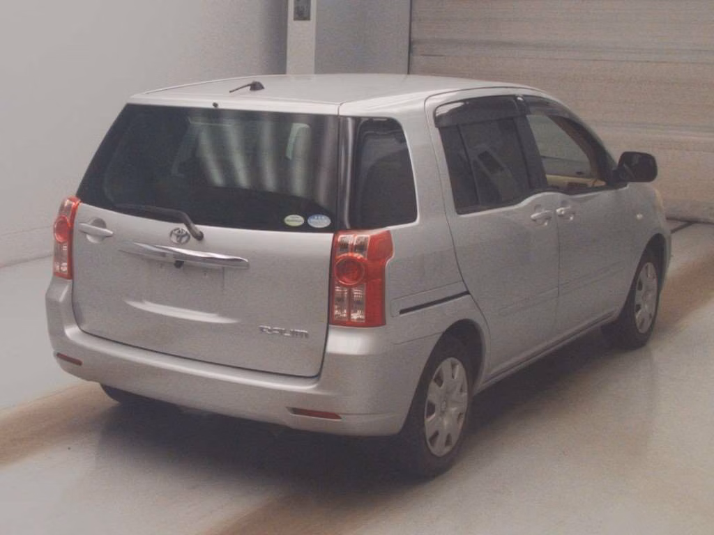 TOYOTA RAUM