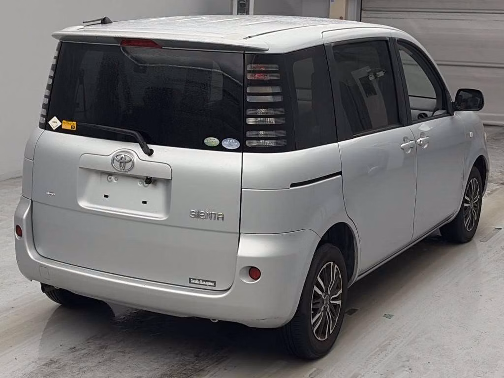 TOYOTA SIENTA
