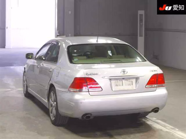 TOYOTA CROWN