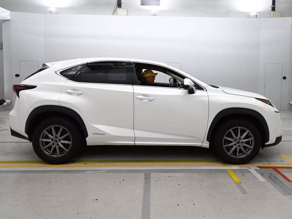 LEXUS NX300H