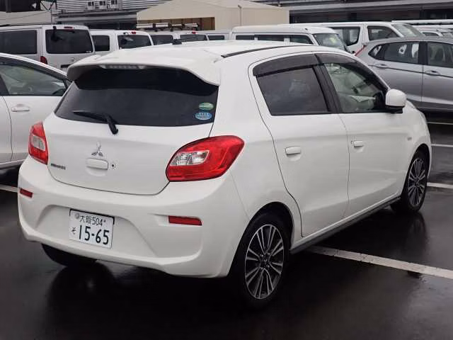 MITSUBISHI MIRAGE