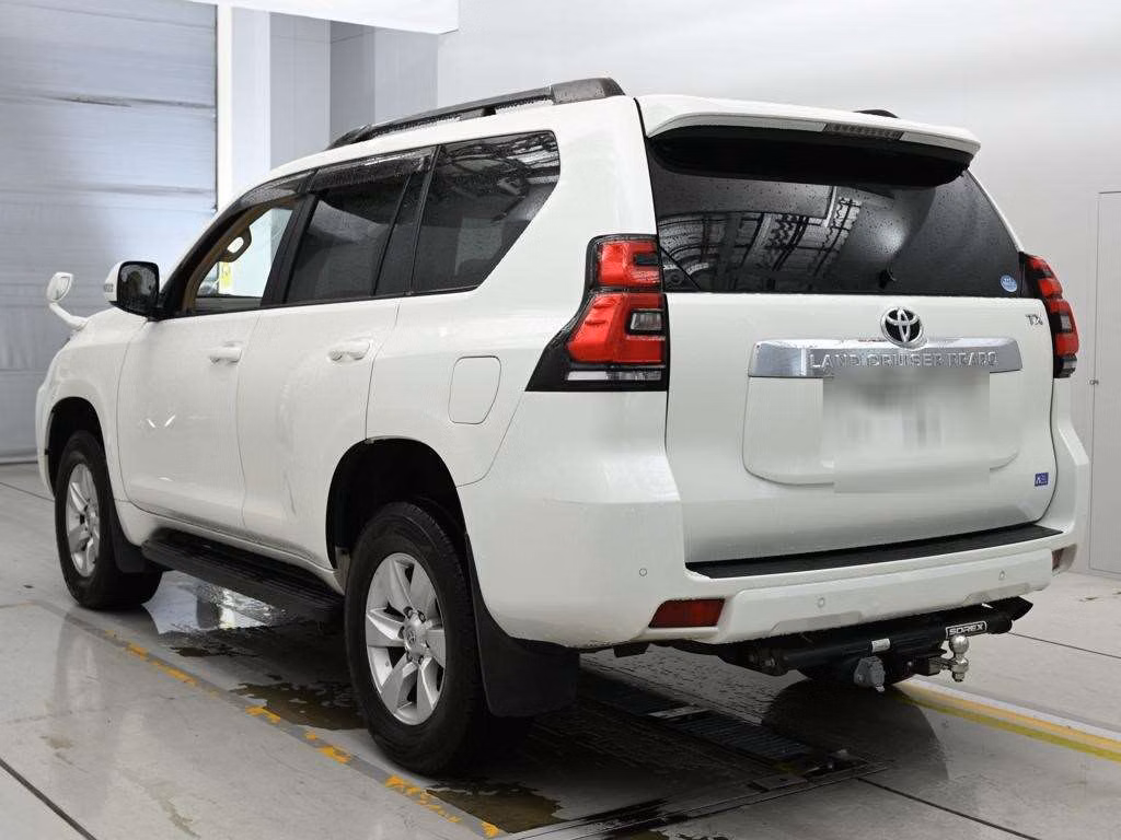 TOYOTA LAND CRUISER PRADO