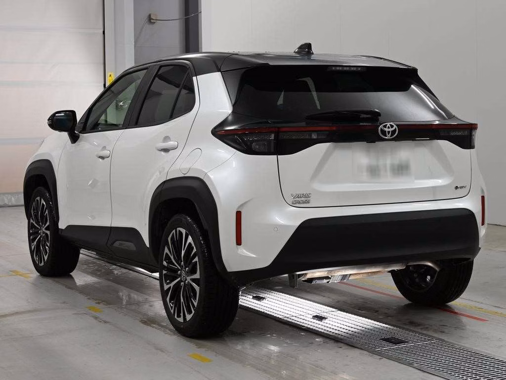 TOYOTA YARIS CROSS