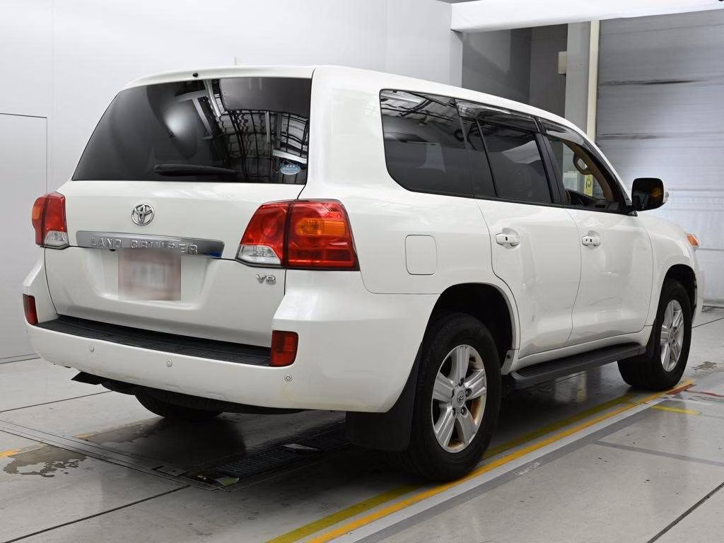 TOYOTA LAND CRUISER