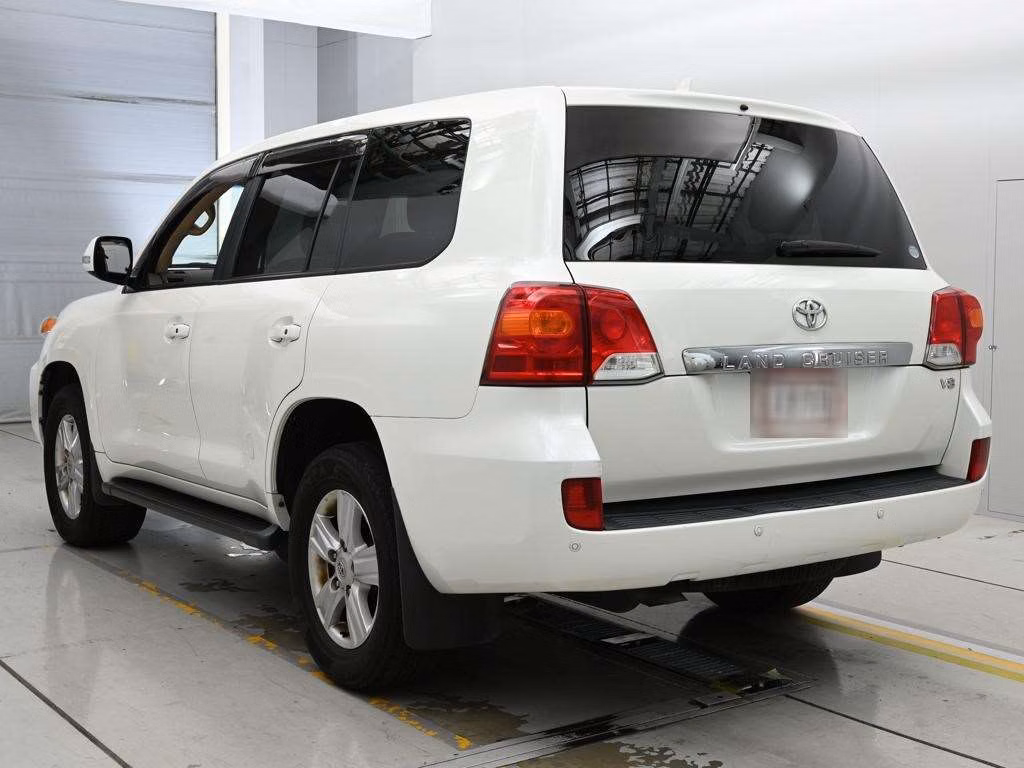 TOYOTA LAND CRUISER