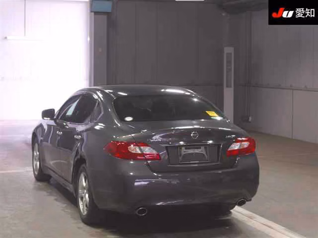 NISSAN FUGA