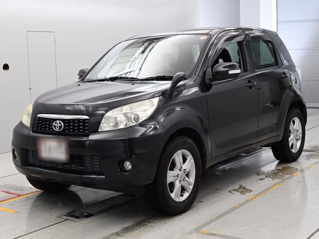 TOYOTA RUSH