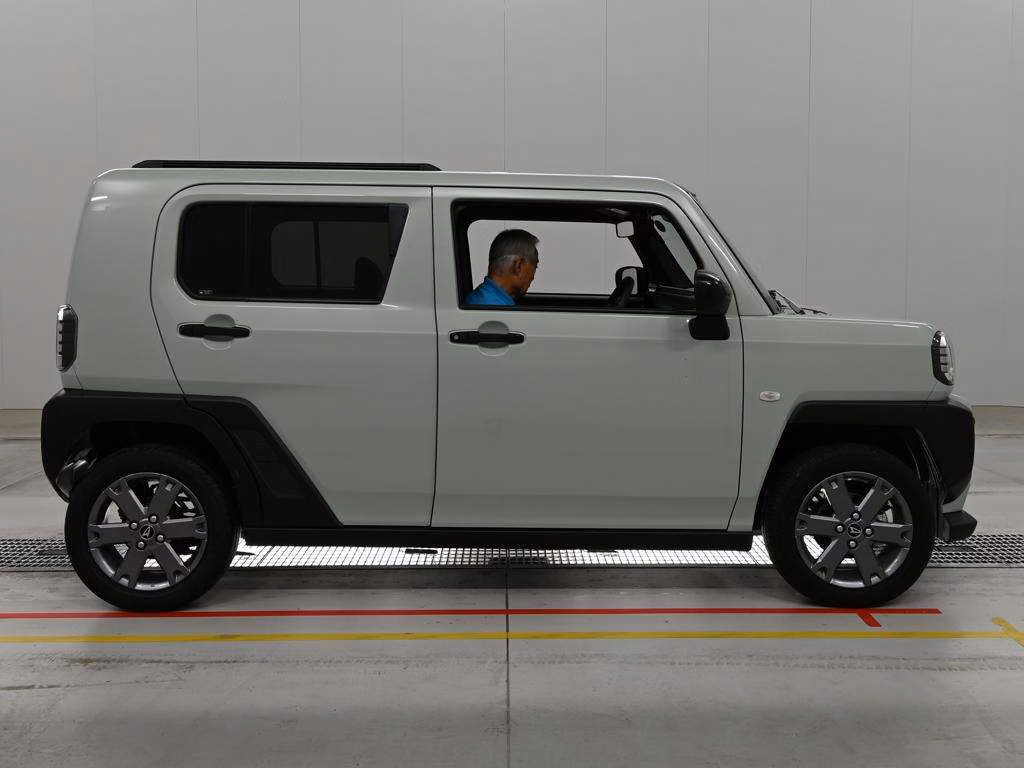 DAIHATSU TAFT