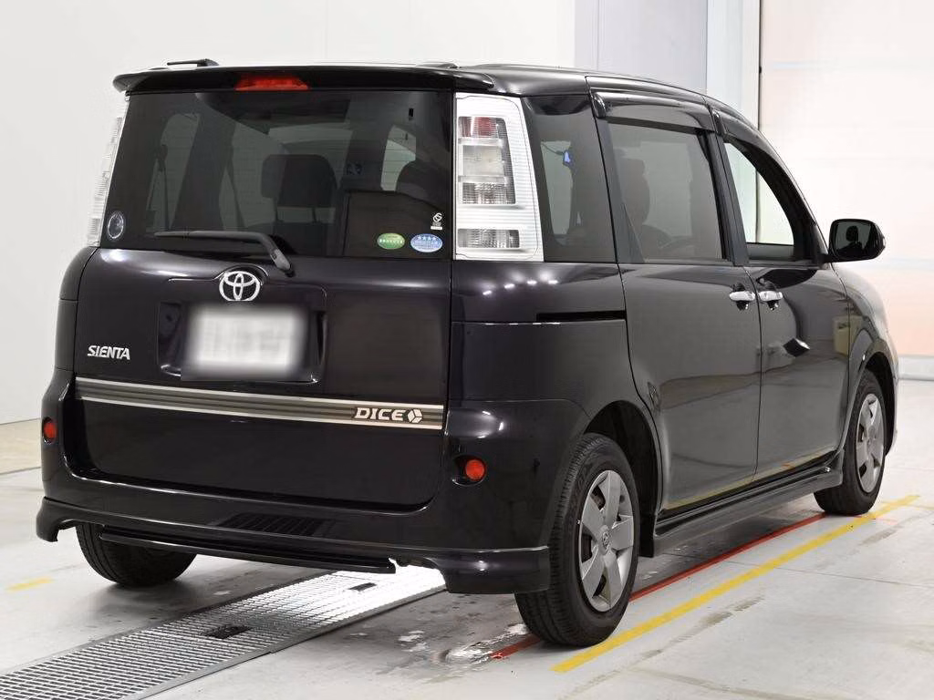 TOYOTA SIENTA