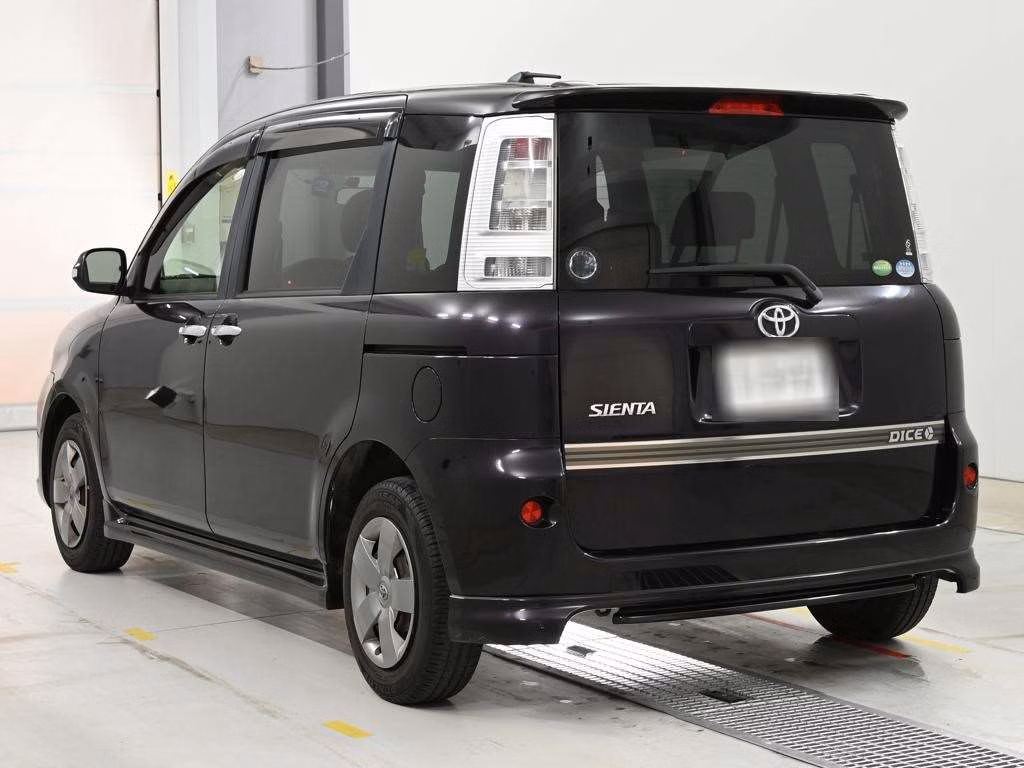 TOYOTA SIENTA