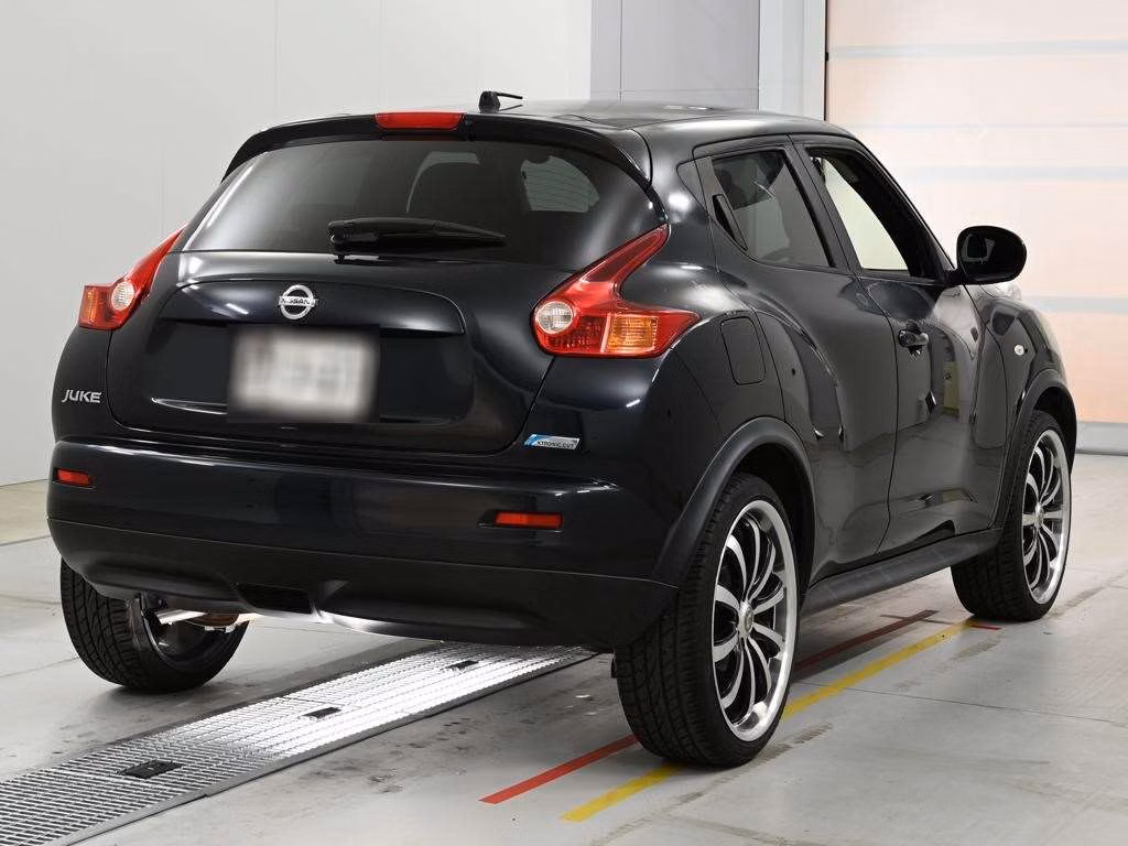 NISSAN JUKE