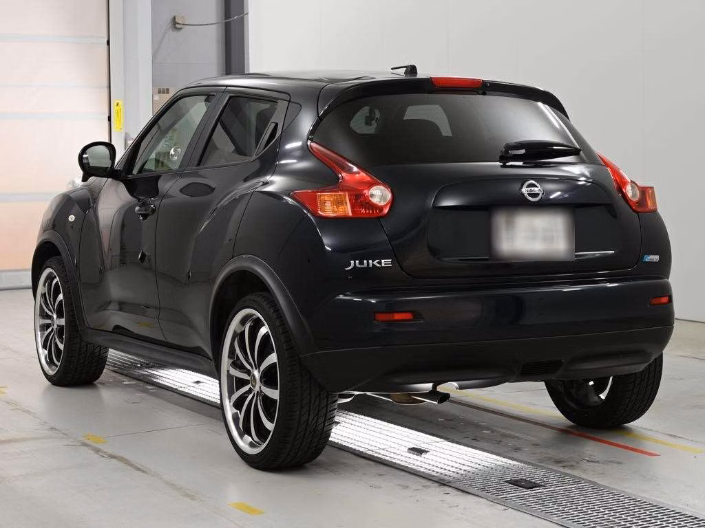 NISSAN JUKE