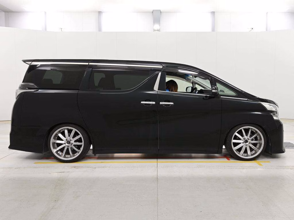 TOYOTA VELLFIRE