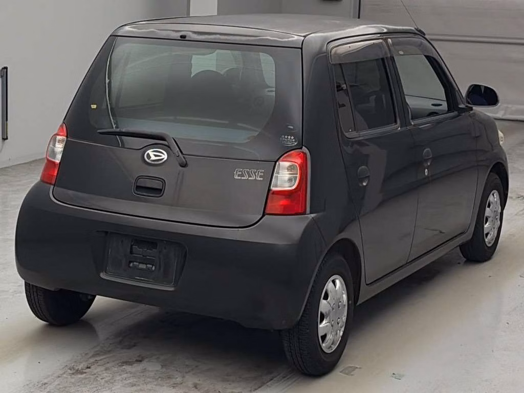 DAIHATSU ESSE