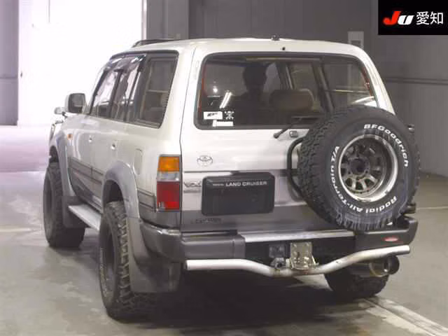 TOYOTA LAND CRUISER