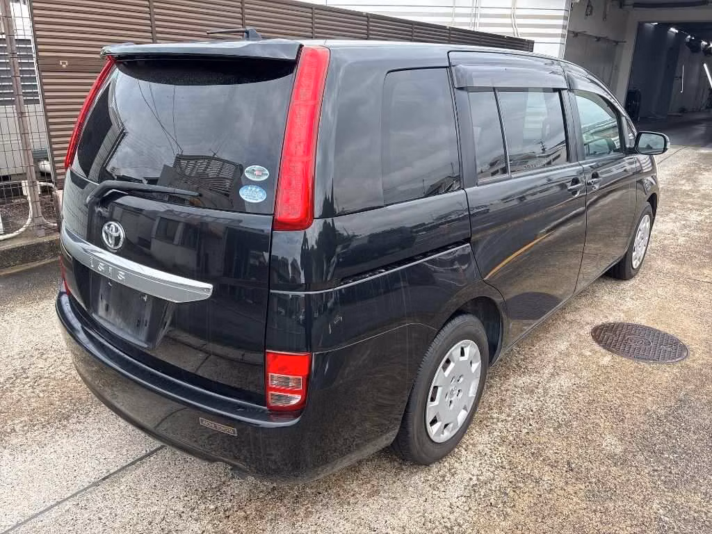 TOYOTA ISIS