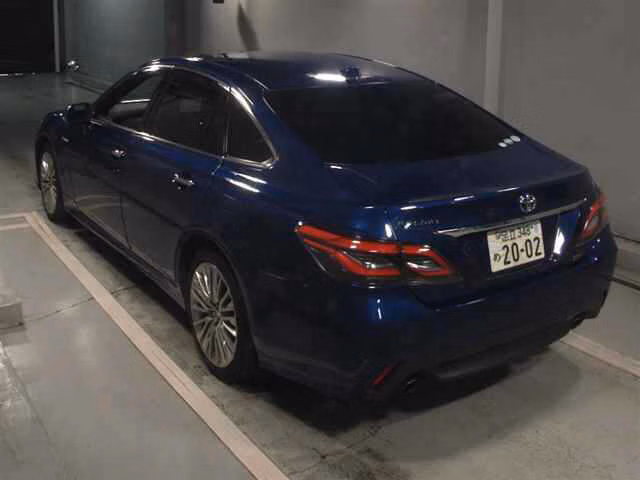 TOYOTA CROWN