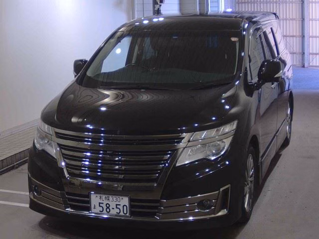 NISSAN ELGRAND
