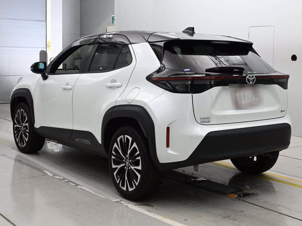 TOYOTA YARIS CROSS