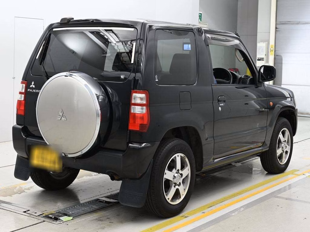 MITSUBISHI PAJERO MINI
