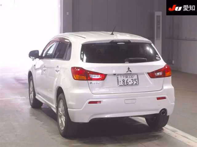 MITSUBISHI RVR