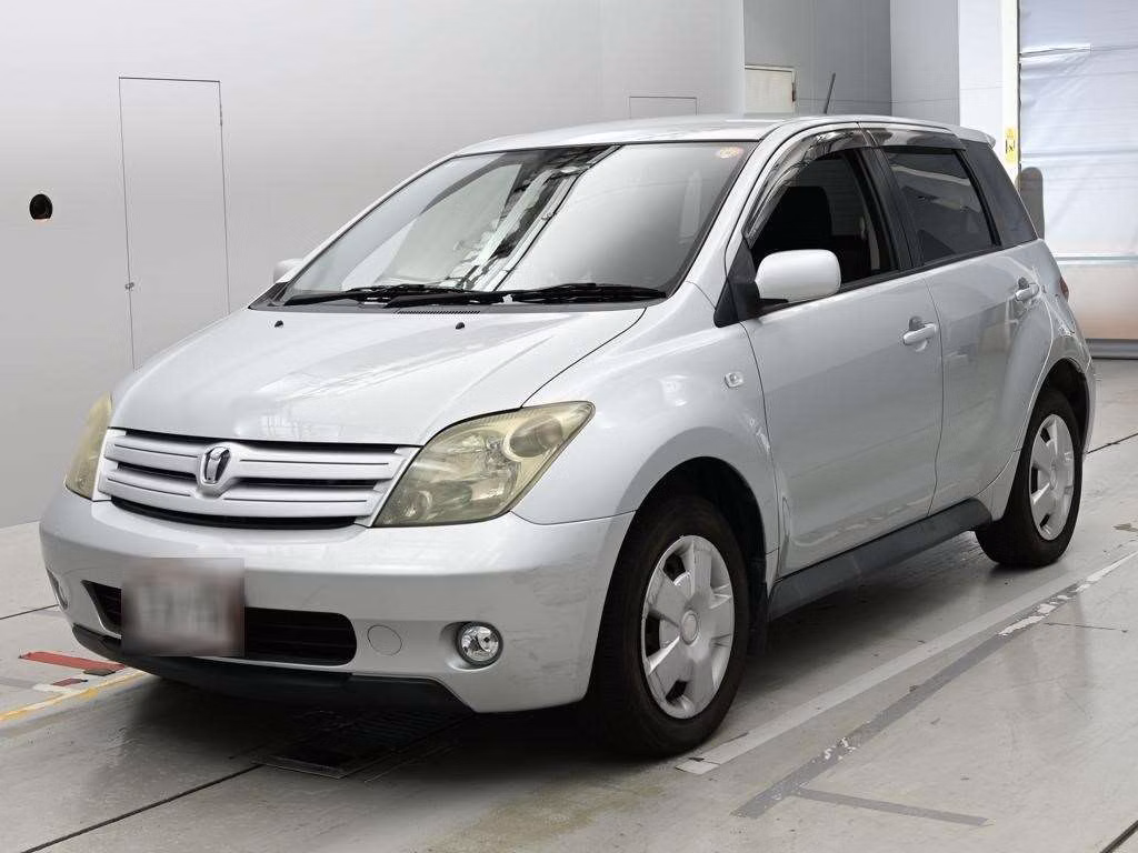 TOYOTA IST