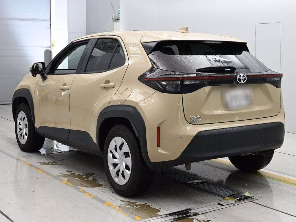 TOYOTA YARIS CROSS