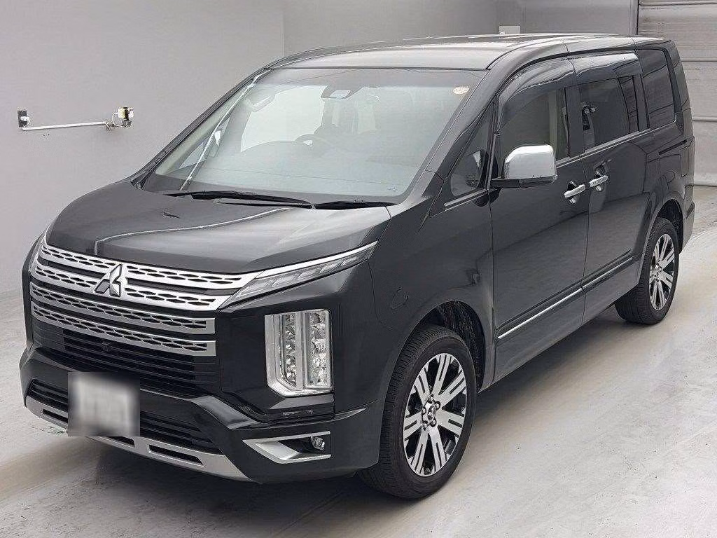 MITSUBISHI DELICA D:5