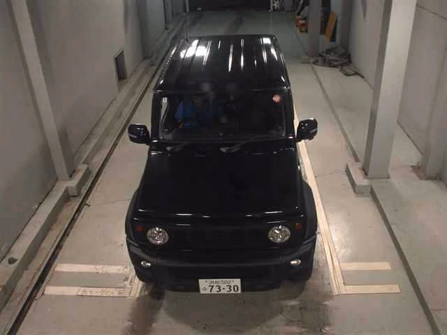 SUZUKI JIMNY SIERRA