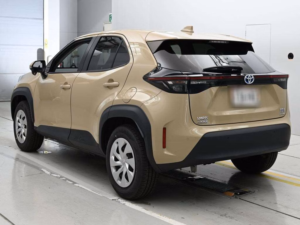 TOYOTA YARIS CROSS