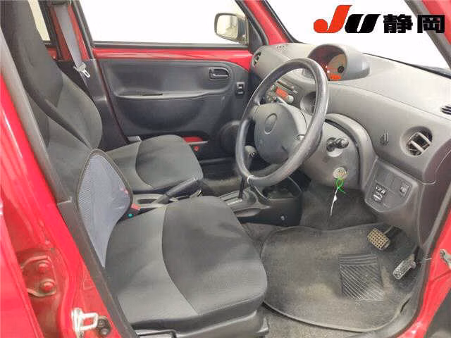 DAIHATSU ESSE
