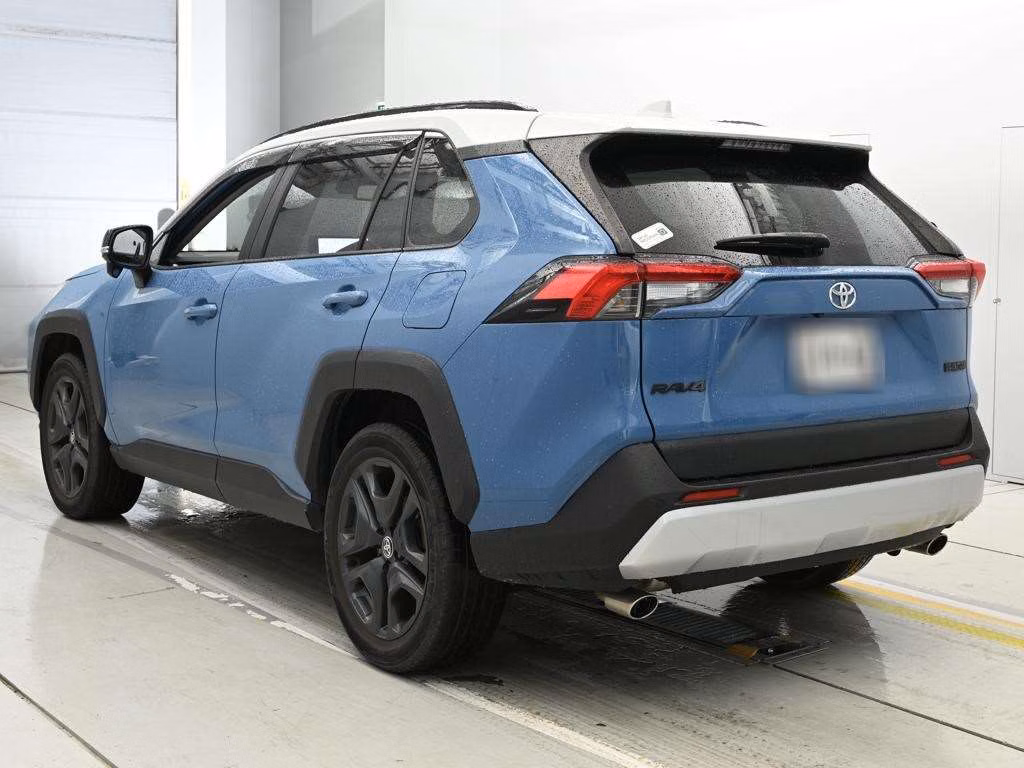 TOYOTA RAV4