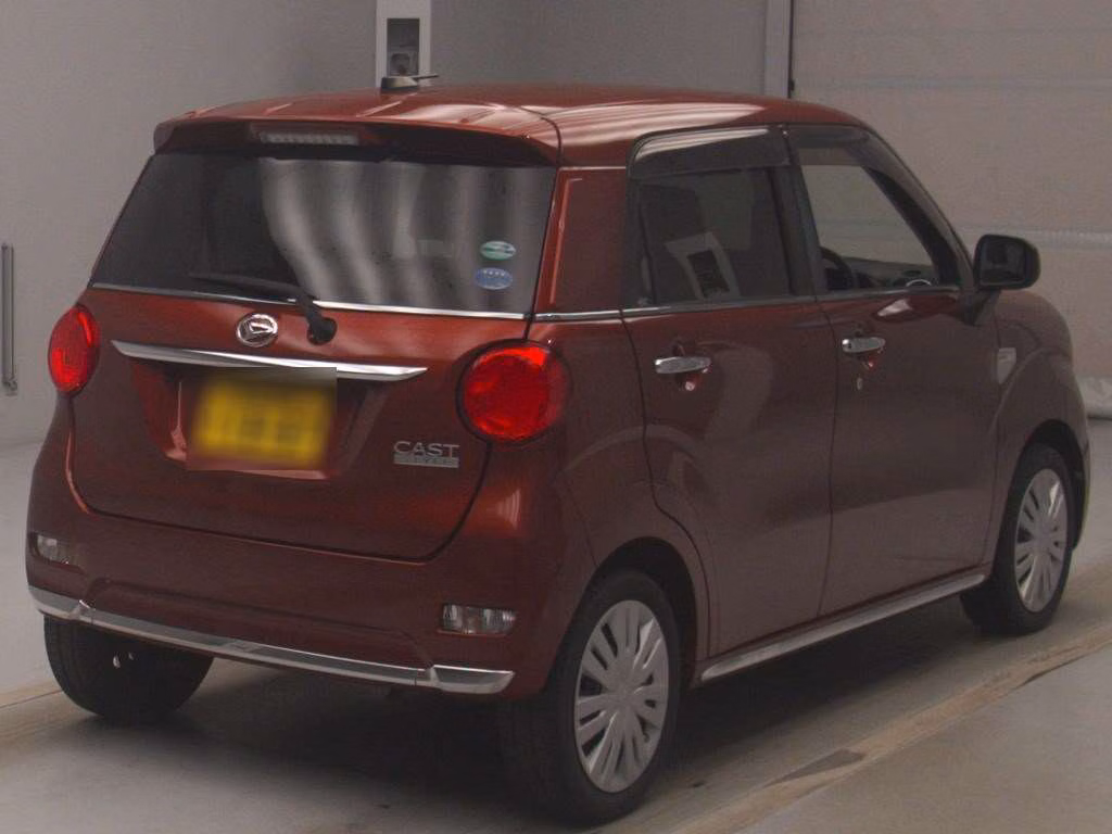 DAIHATSU CAST