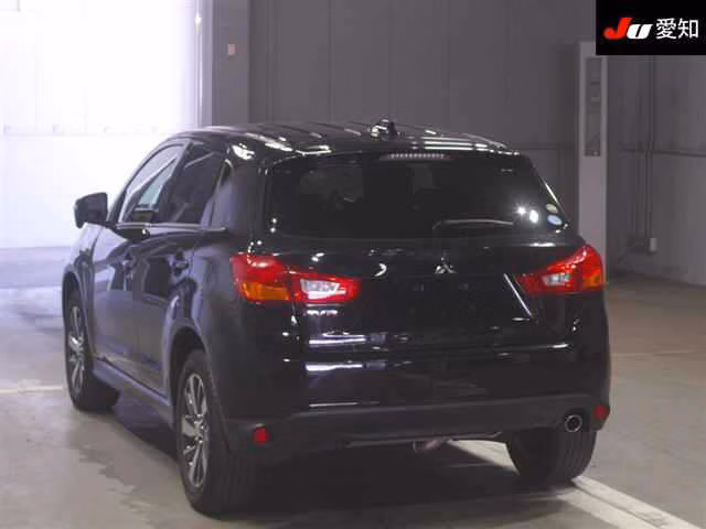 MITSUBISHI RVR