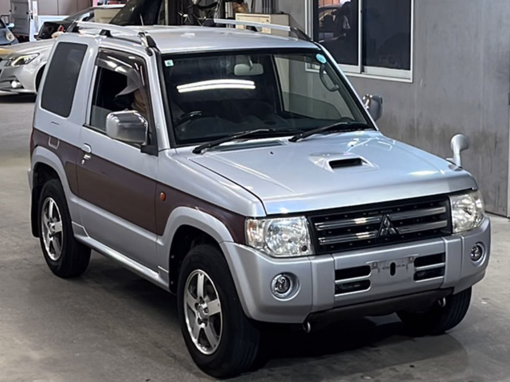 MITSUBISHI PAJERO MINI