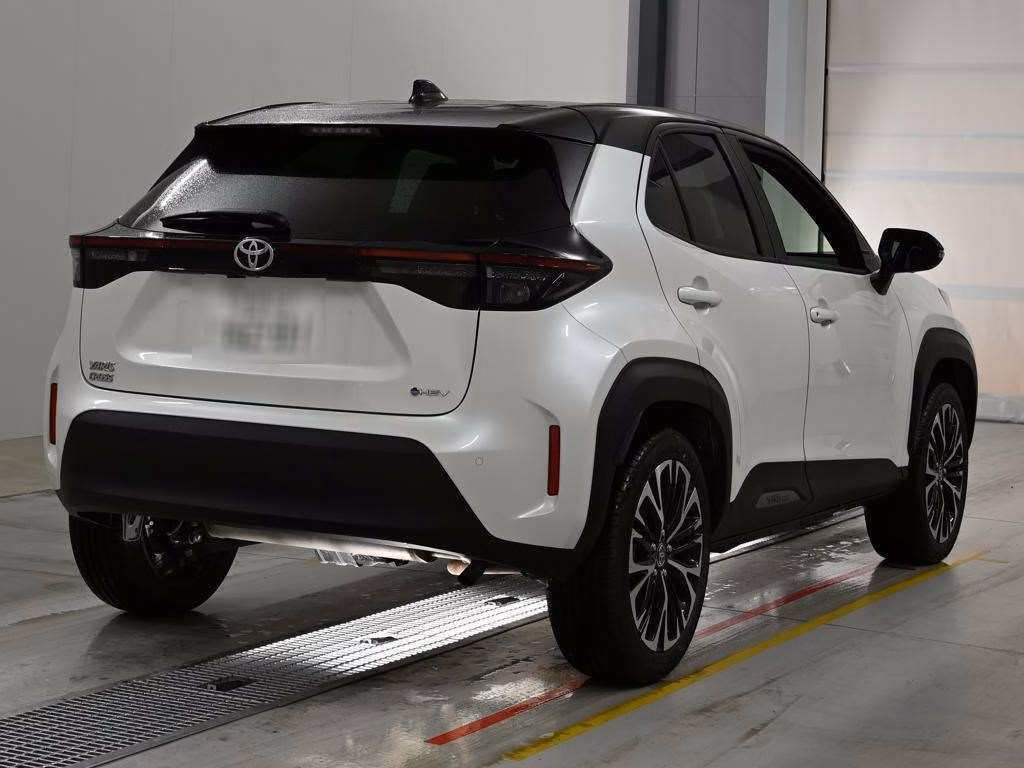 TOYOTA YARIS CROSS