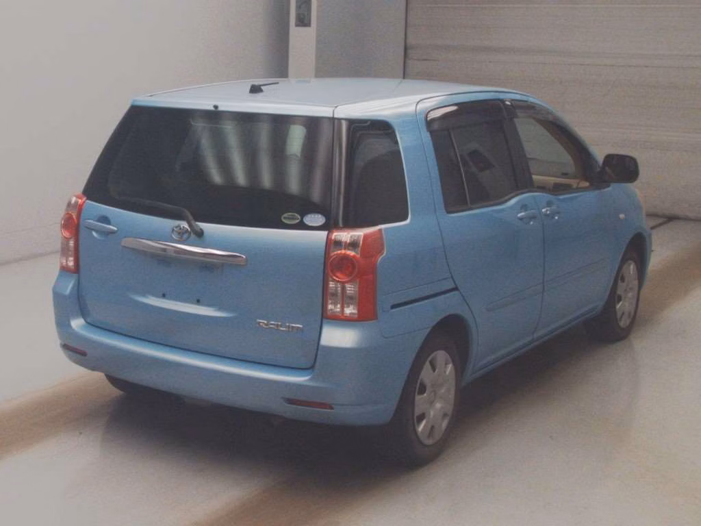 TOYOTA RAUM