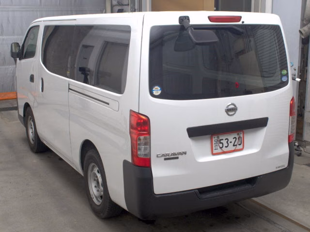 NISSAN NV350 CARAVAN