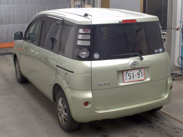 TOYOTA SIENTA