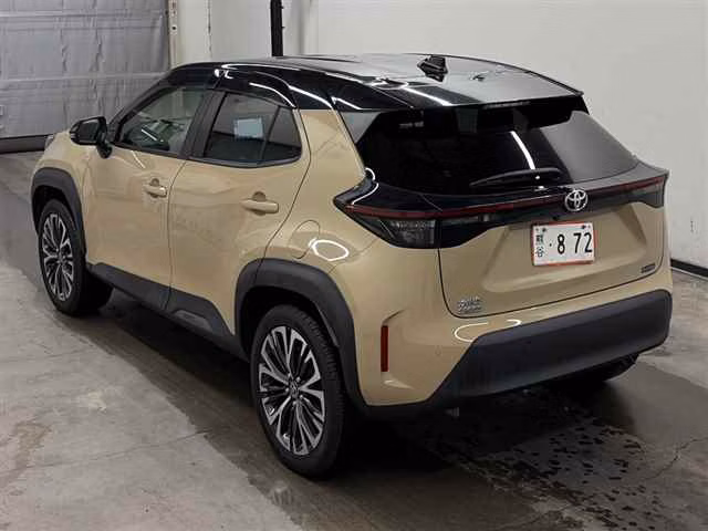 TOYOTA YARIS CROSS