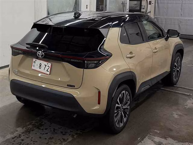 TOYOTA YARIS CROSS