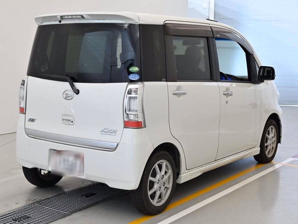 DAIHATSU TANTO EXE