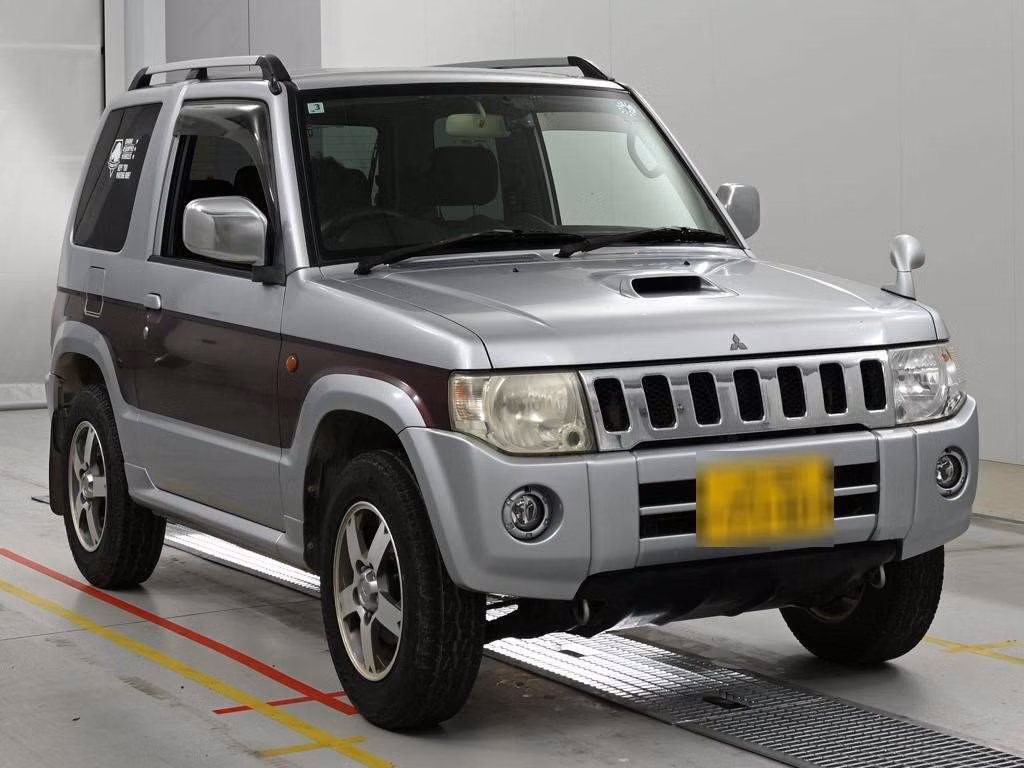 MITSUBISHI PAJERO MINI