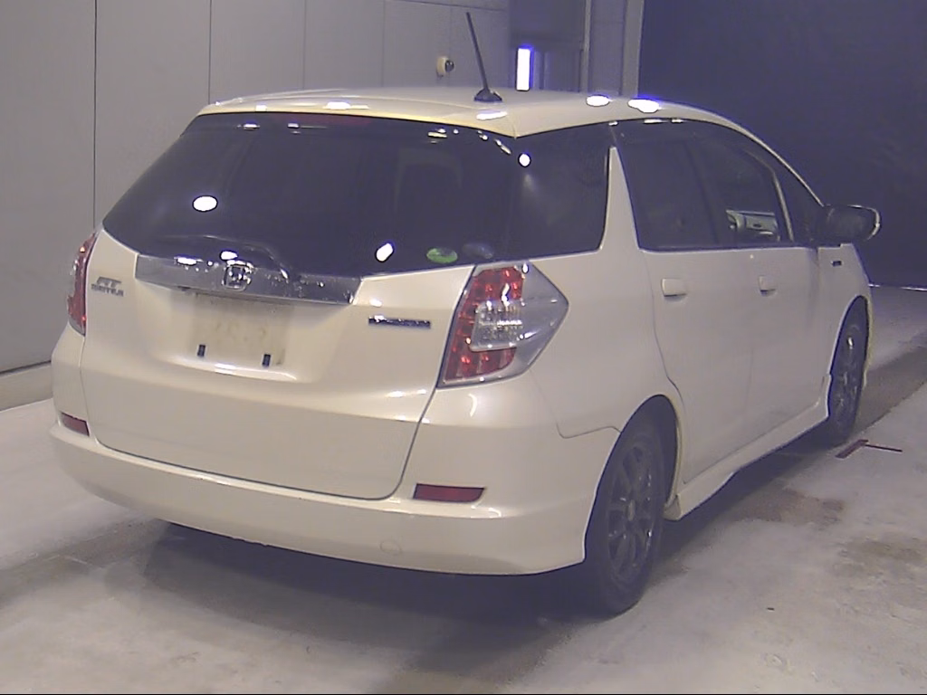 HONDA FIT SHUTTLE