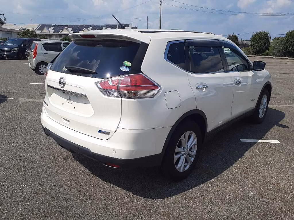 NISSAN X-TRAIL
