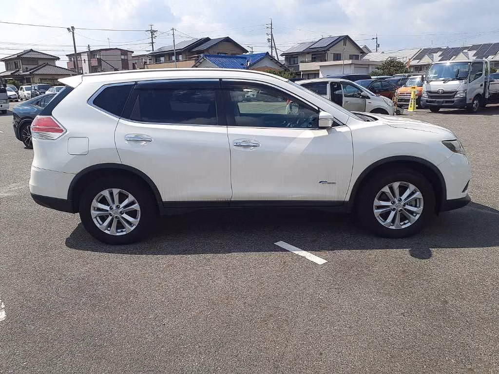 NISSAN X-TRAIL