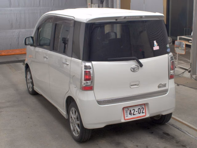 DAIHATSU TANTO EXE