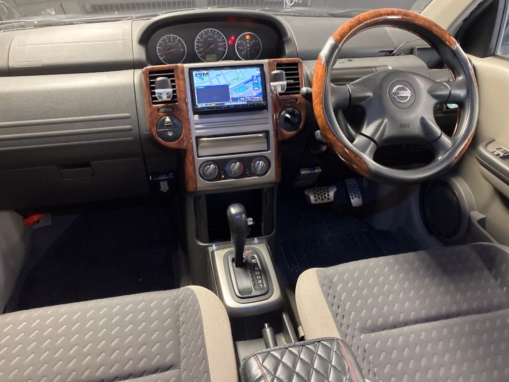 NISSAN X-TRAIL